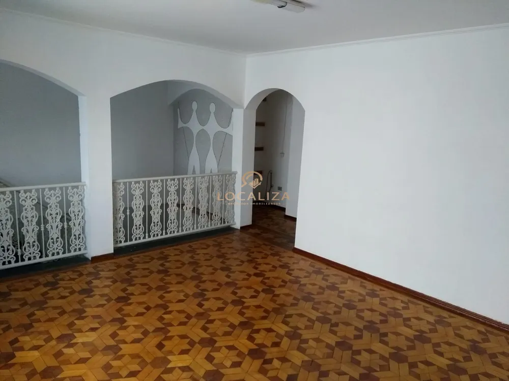 Casa, 3 quartos, 243 m² - Foto 2