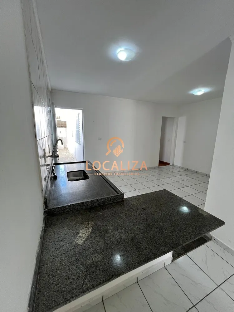 Casa, 3 quartos, 81 m² - Foto 2