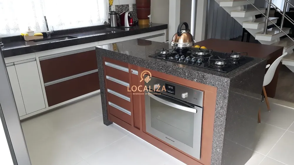 Casa, 3 quartos, 230 m² - Foto 12
