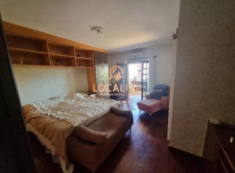 Casa, 3 quartos, 300 m² - Foto 9