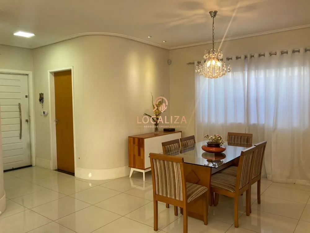 Casa, 3 quartos, 240 m² - Foto 3