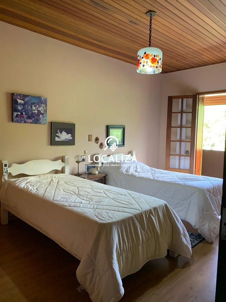Casa, 3 quartos, 235 m² - Foto 4
