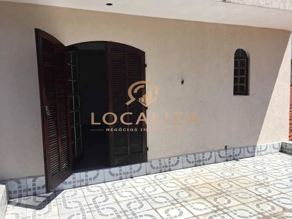 Casa, 4 quartos, 180 m² - Foto 2