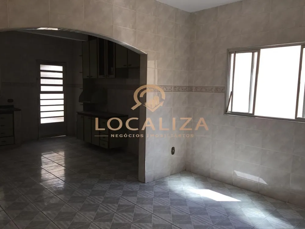 Casa, 4 quartos, 180 m² - Foto 4