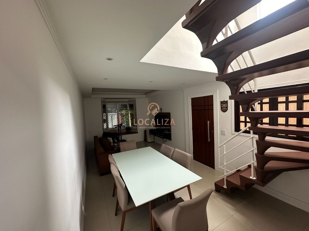 Casa, 4 quartos, 184 m² - Foto 3