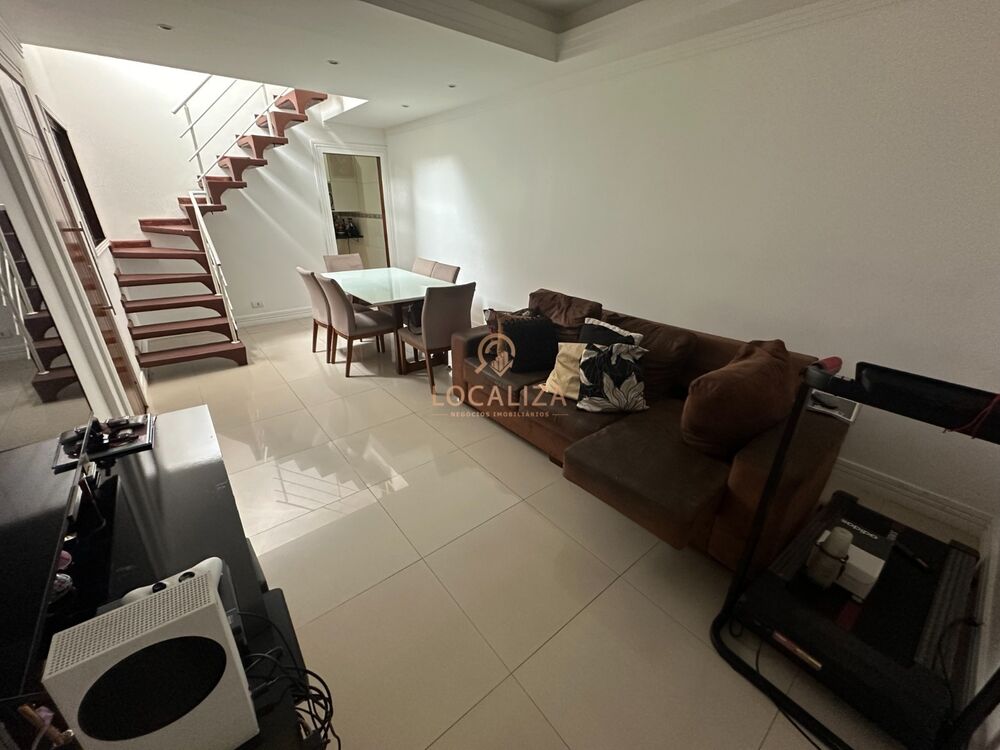 Casa, 4 quartos, 184 m² - Foto 1