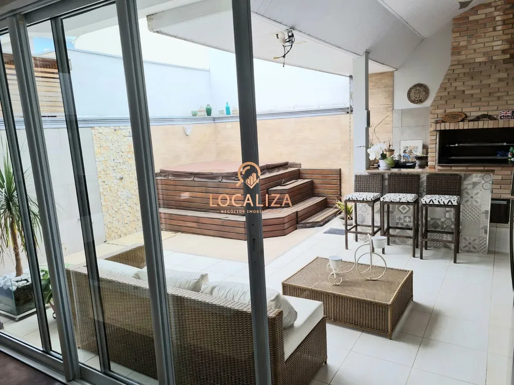 Casa, 4 quartos, 253 m² - Foto 3