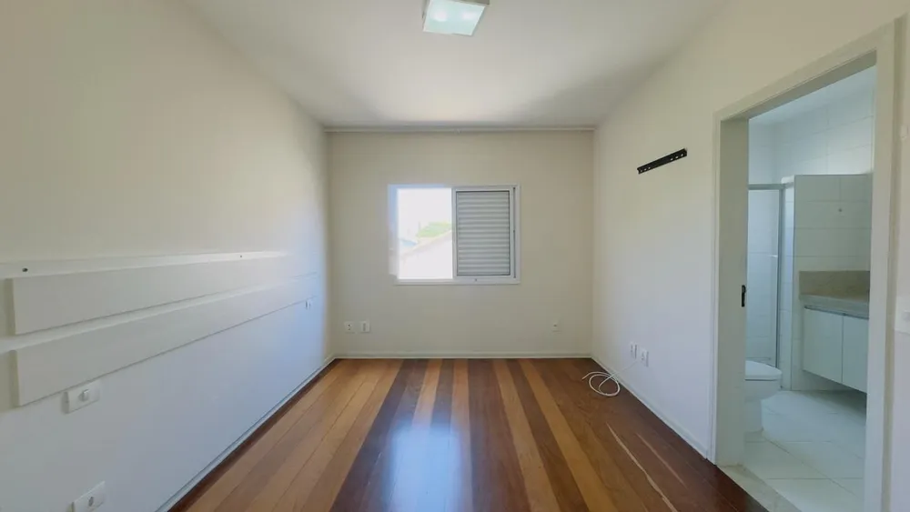 Casa, 4 quartos, 250 m² - Foto 8