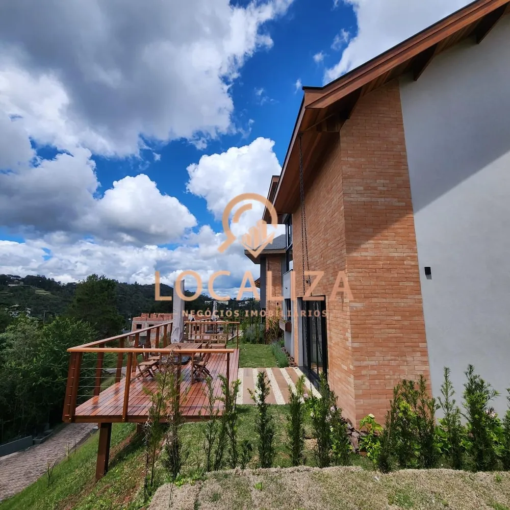 Casa, 4 quartos, 230 m² - Foto 1