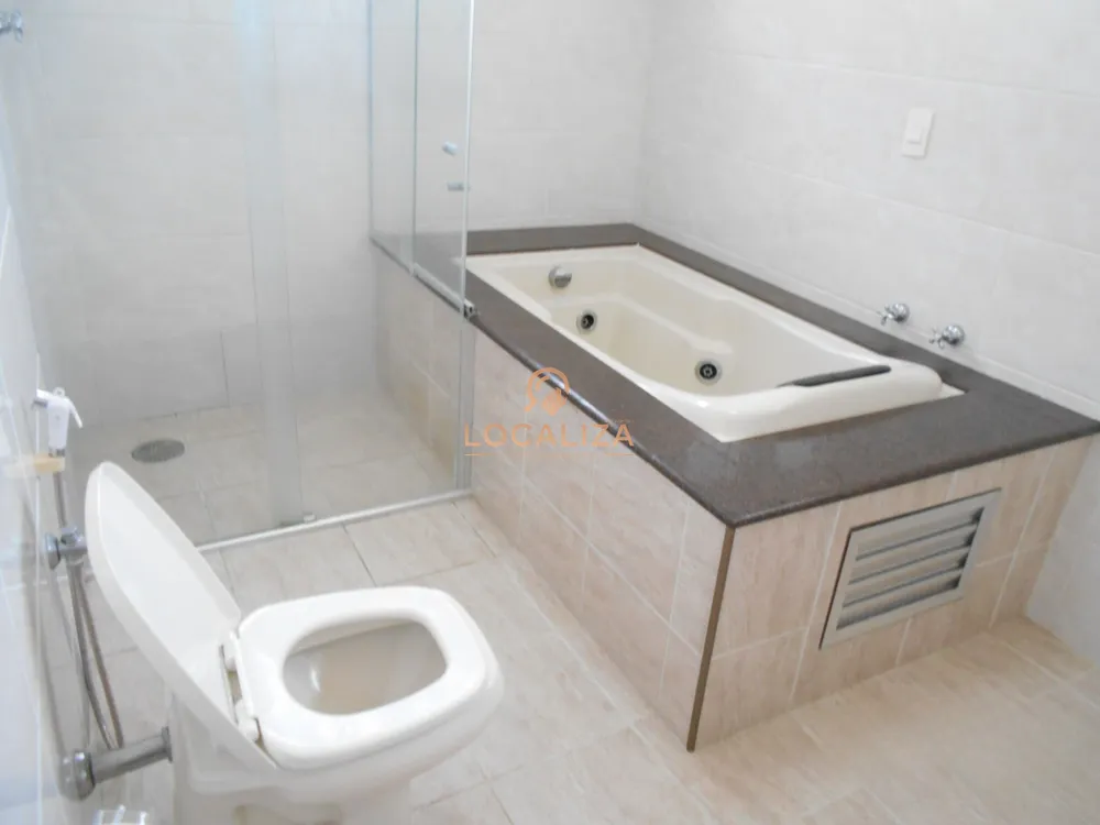 Casa, 4 quartos, 240 m² - Foto 3
