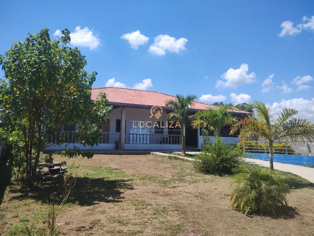 Chácara, 3 quartos, 1183 m² - Foto 1