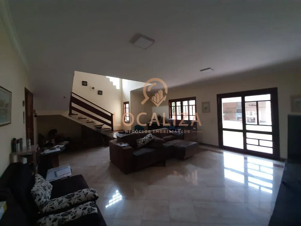 Casa, 4 quartos, 260 m² - Foto 2
