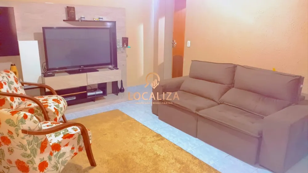 Casa, 2 quartos, 215 m² - Foto 1