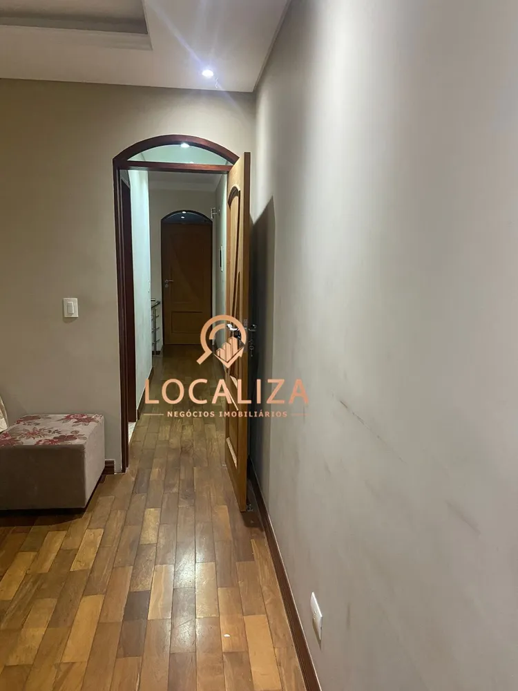 Casa, 3 quartos, 215 m² - Foto 1