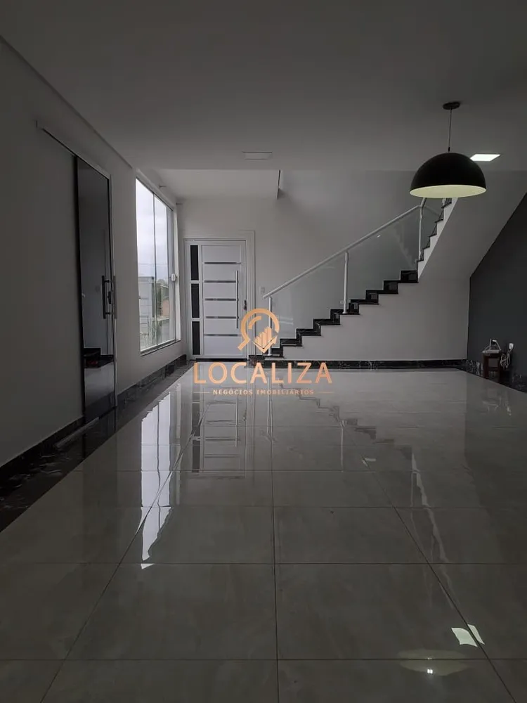 Casa, 4 quartos, 247 m² - Foto 3