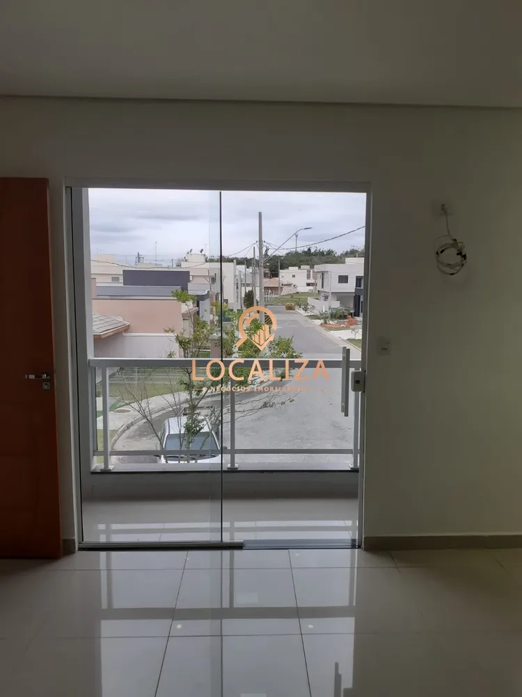 Casa, 4 quartos, 247 m² - Foto 2