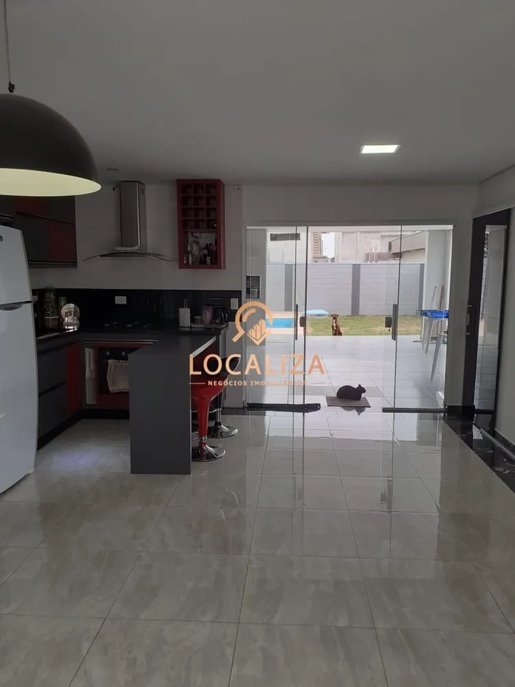 Casa, 4 quartos, 247 m² - Foto 4