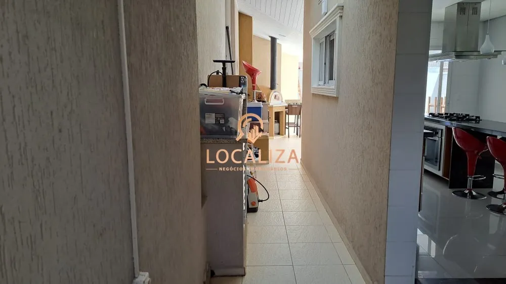 Casa, 3 quartos, 248 m² - Foto 3