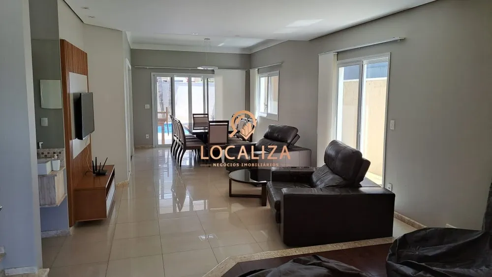 Casa, 3 quartos, 248 m² - Foto 2
