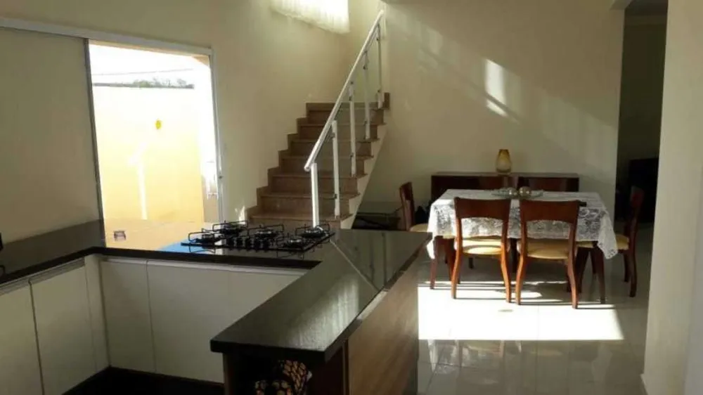 Casa, 4 quartos, 240 m² - Foto 6