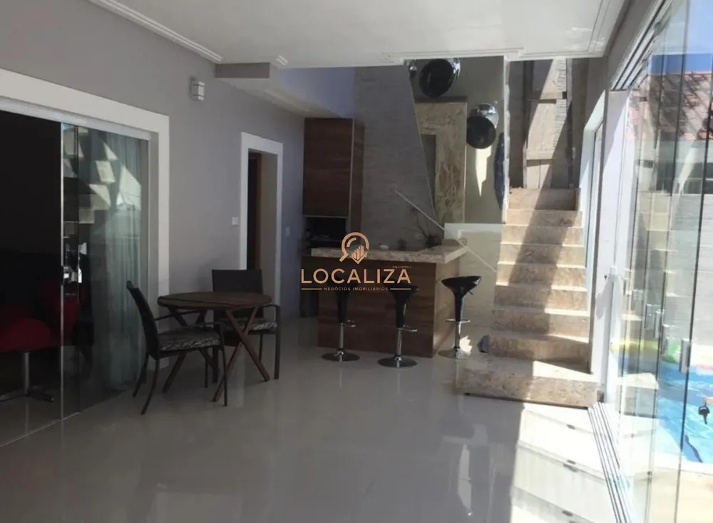 Casa, 4 quartos, 360 m² - Foto 2