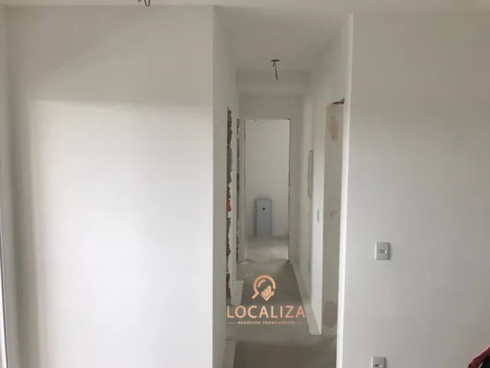 Apartamento à venda com 3 quartos, 70m² - Foto 2