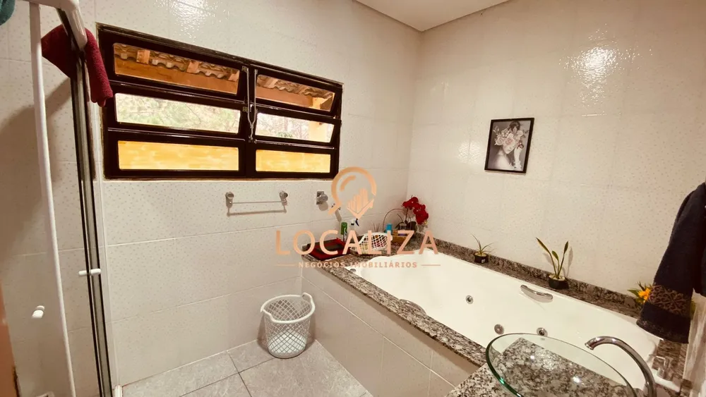 Sítio, 3 quartos, 24200 m² - Foto 2