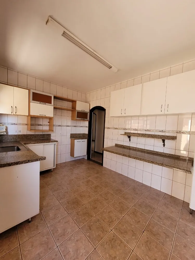 Casa, 4 quartos, 180 m² - Foto 5