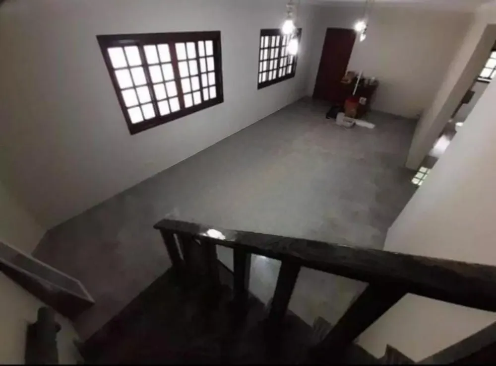 Casa, 3 quartos, 210 m² - Foto 1