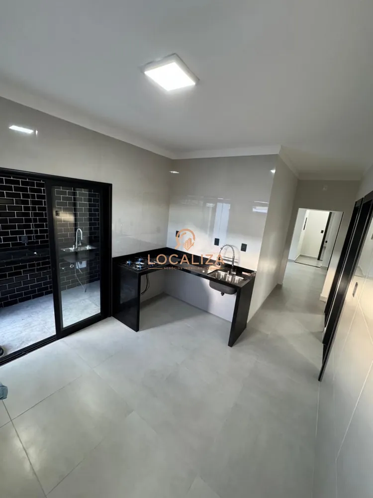 Casa, 3 quartos, 190 m² - Foto 1