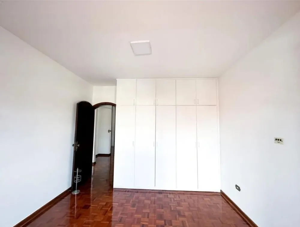 Casa, 4 quartos, 205 m² - Foto 2