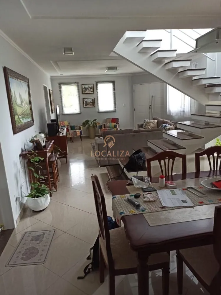 Casa, 4 quartos, 260 m² - Foto 9