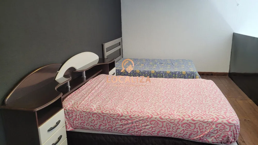 Casa, 3 quartos, 230 m² - Foto 3