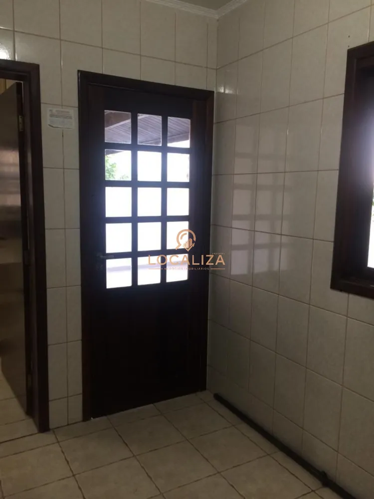Casa, 3 quartos, 220 m² - Foto 6