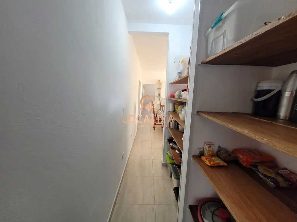 Casa, 3 quartos, 164 m² - Foto 2