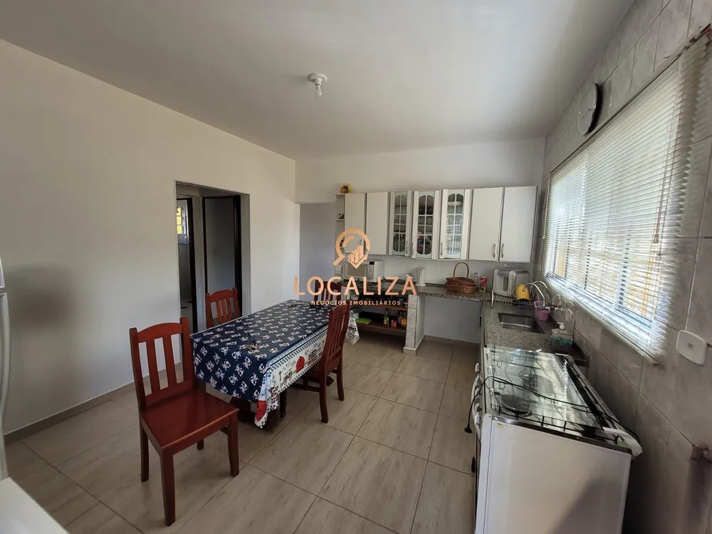 Casa, 3 quartos, 164 m² - Foto 1