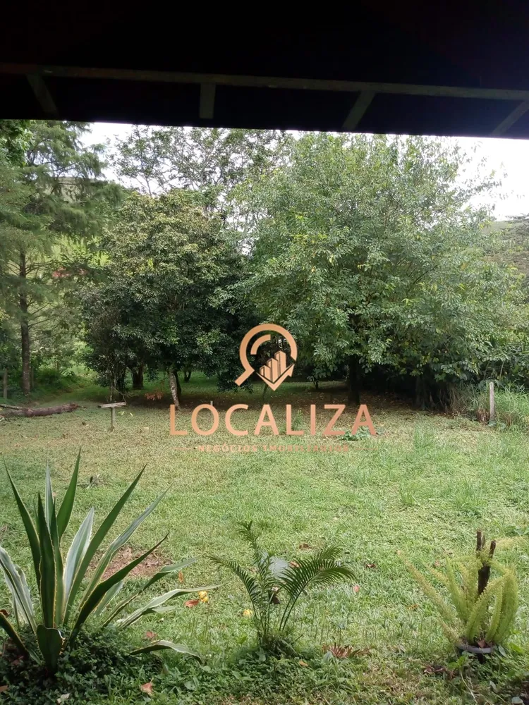 Chácara, 2 quartos, 1600 m² - Foto 2