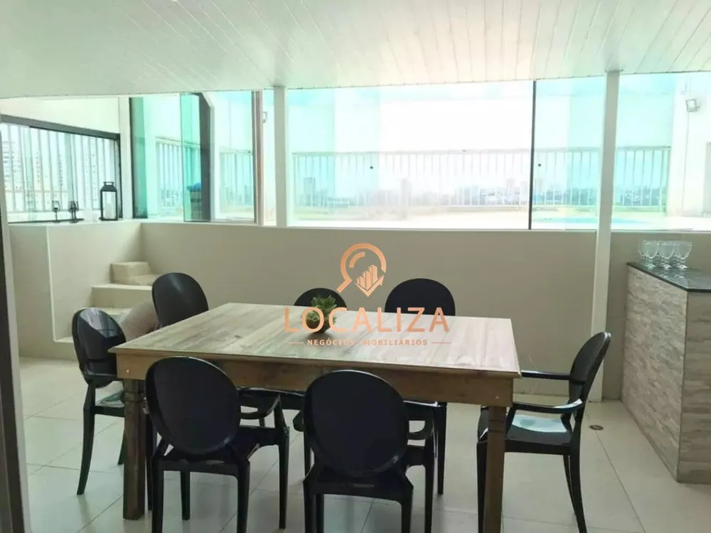 Cobertura, 3 quartos, 240 m² - Foto 2