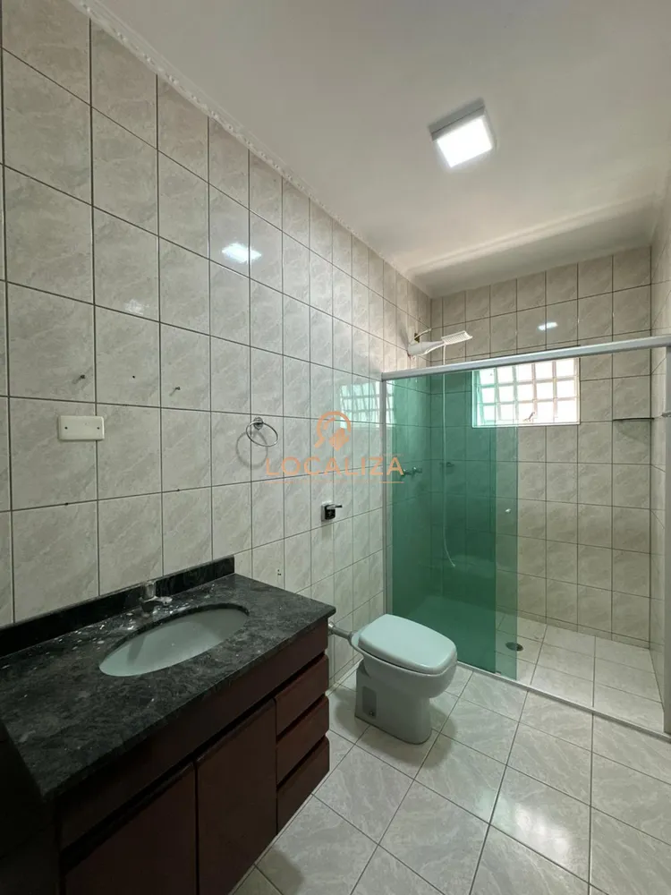 Casa, 4 quartos, 241 m² - Foto 3