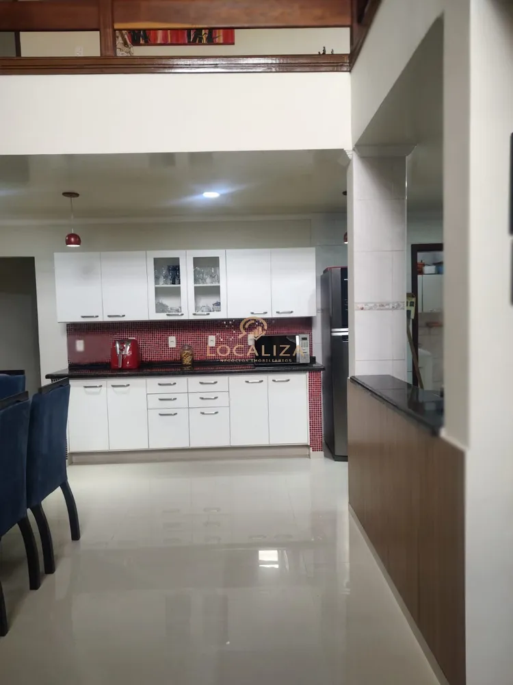 Casa, 3 quartos, 220 m² - Foto 6