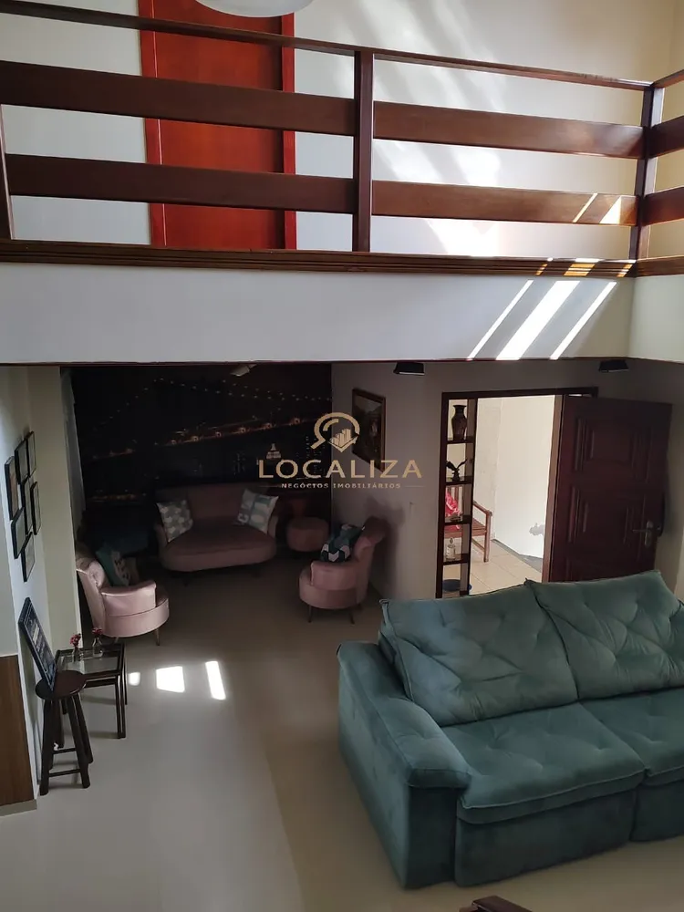 Casa, 3 quartos, 220 m² - Foto 2