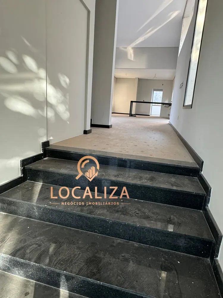 Casa, 3 quartos, 275 m² - Foto 1
