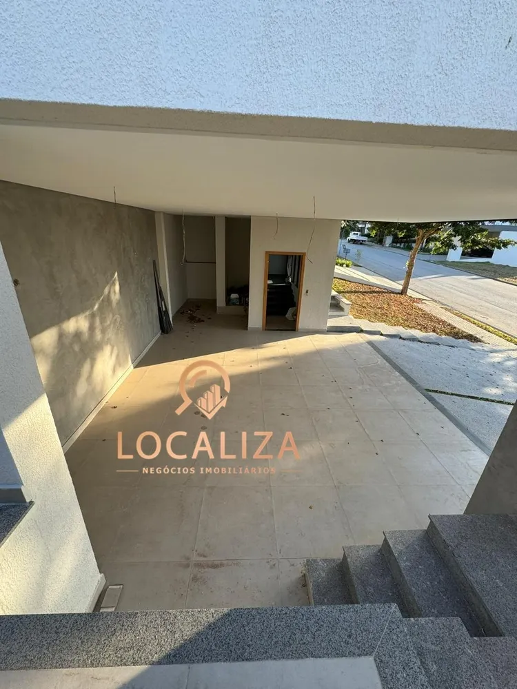 Casa, 3 quartos, 275 m² - Foto 1