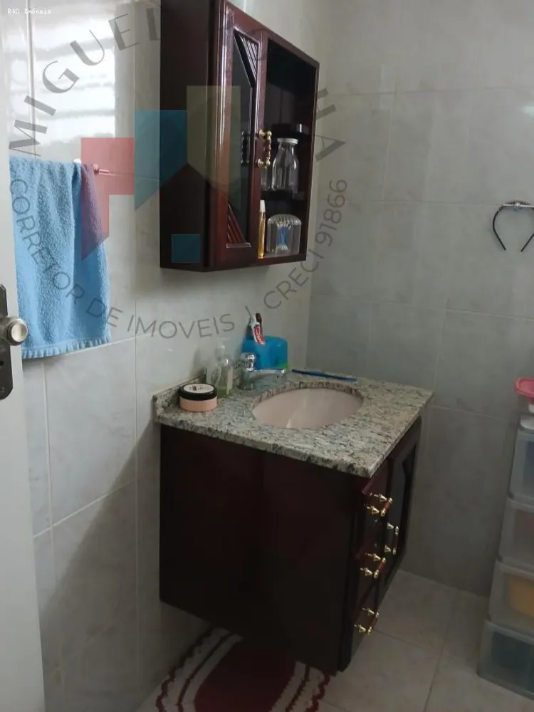 Sobrado, 3 quartos, 210 m² - Foto 4