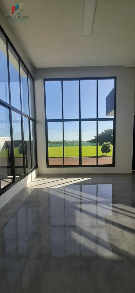 Apartamento, 3 quartos, 203 m² - Foto 2
