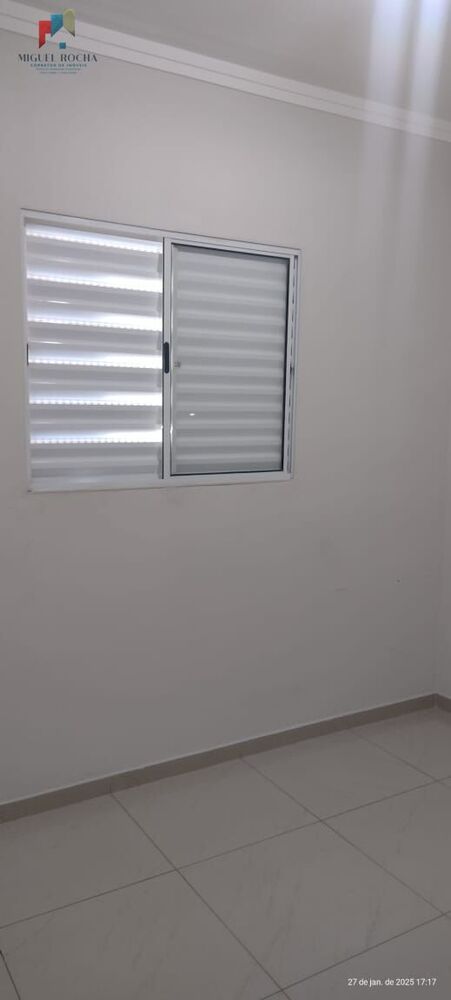 Apartamento para alugar com 2 quartos, 48m² - Foto 2