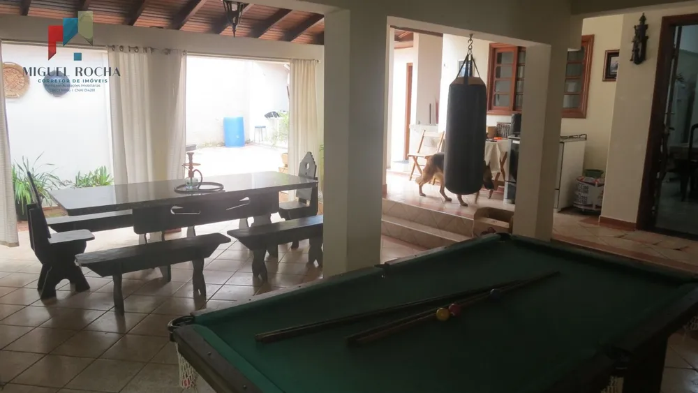 Casa, 3 quartos, 235 m² - Foto 16