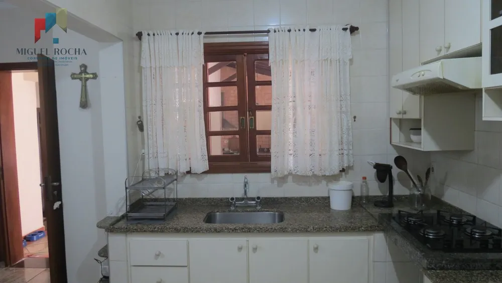 Casa, 3 quartos, 235 m² - Foto 14