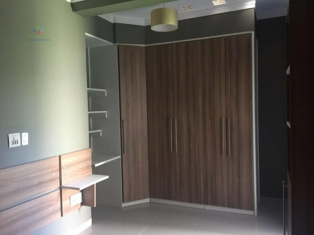 Casa, 4 quartos, 228 m² - Foto 3