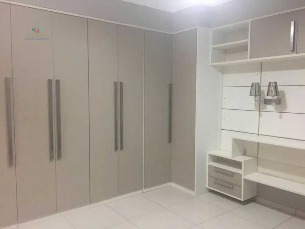 Casa, 4 quartos, 228 m² - Foto 4